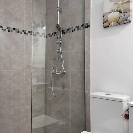 Cosy & Parking Prive Proche Centre *