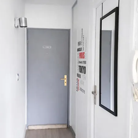 Cosy & Parking Prive Proche Centre Apartmán